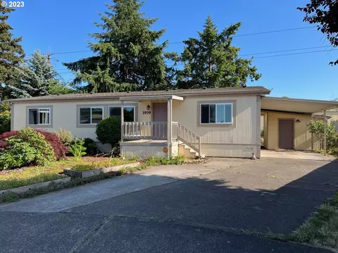 1939 Mcdonald Ct, Springfield, OR 97477