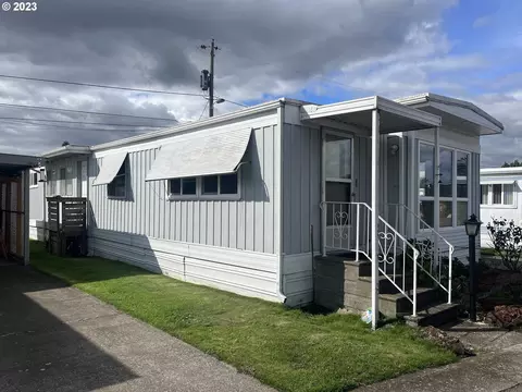 501 Division Ave #26, Eugene, OR 97404