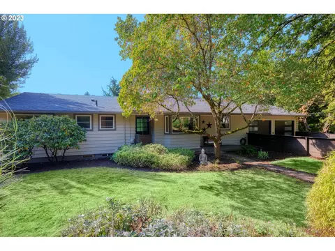 5914 SW Gunther Ln, Portland, OR 97219