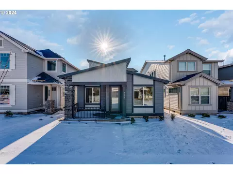 6596 SE Provence St, Hillsboro, OR 97123