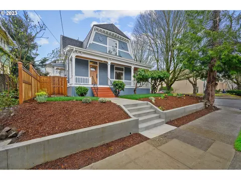 4008 N Kerby Ave, Portland, OR 97227