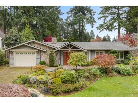 839 Ellis Ave, Lake Oswego, OR 97034