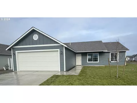 305 Renee Ave, Umatilla, OR 97882