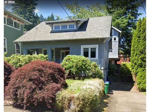 925 SE 68th Ave SE, Portland, OR 97215