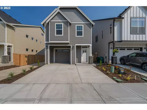 215 W Barbaras Way, Newberg, OR 97132