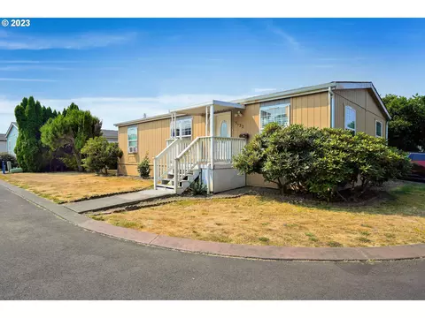 5132 Copper Creek Loop NE #71, Salem, OR 97305