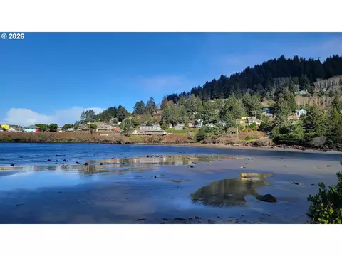 2050 Overleaf Loop, Yachats, OR 97498 photo 45