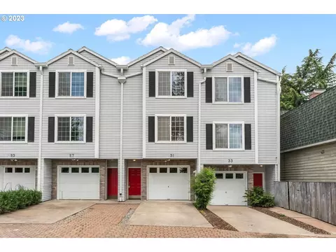 31 S Hamilton St, Portland, OR 97239