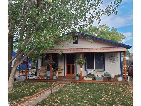 155 N 17th Ave, Elgin, OR 97827