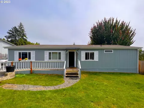 97998 Court St, Brookings, OR 97415