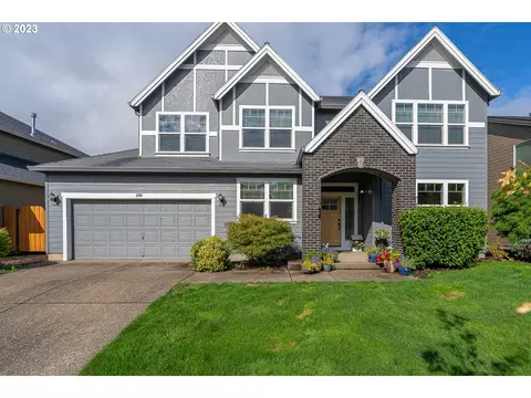 3701 Grand Oak Dr, Newberg, OR 97132