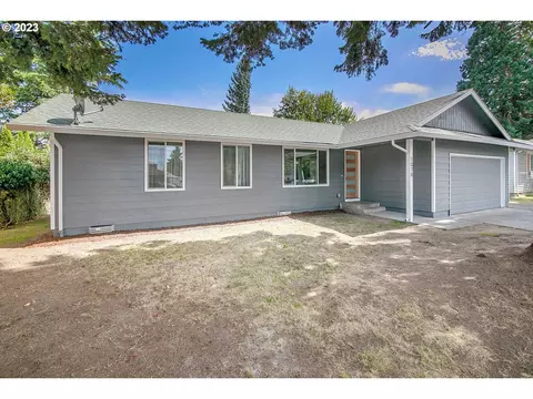 1018 SE 223rd Ave, Gresham, OR 97030