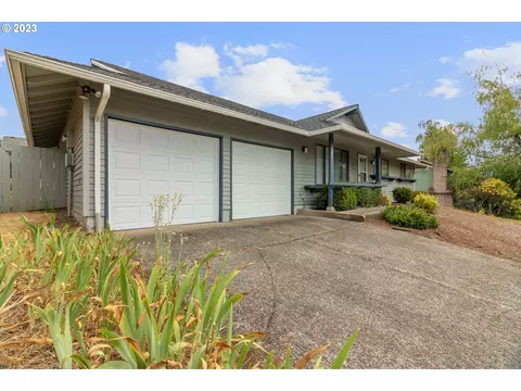 545 NE 23rd Pl, Gresham, OR 97030