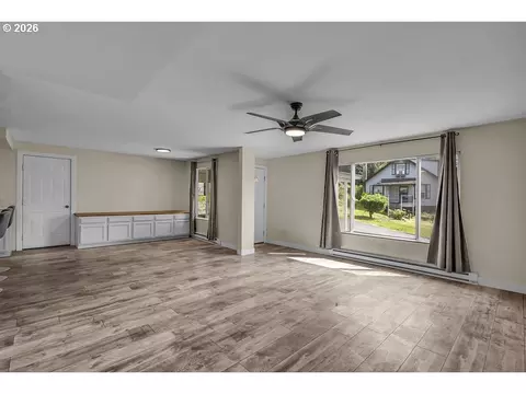 Living - 211 Fox St, Rainier, OR 97048 photo 4 of 5