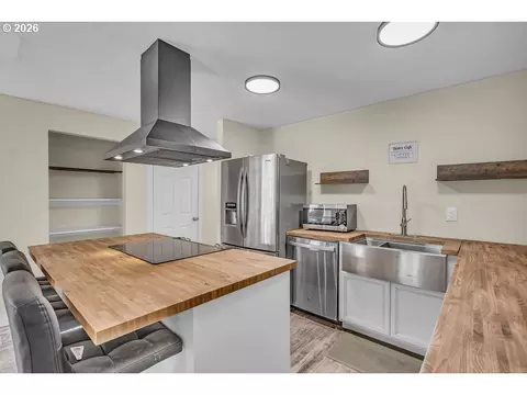 Kitchen - 211 Fox St, Rainier, OR 97048 photo 4 of 5