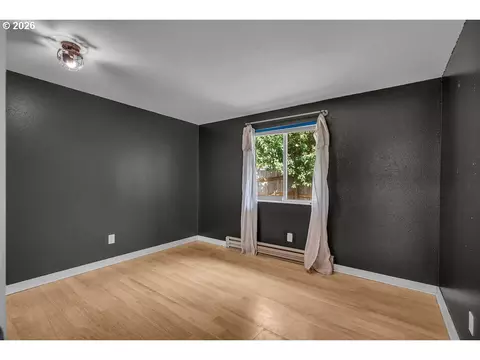 Bedroom - 211 Fox St, Rainier, OR 97048 photo 5 of 6