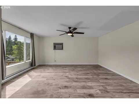 Living - 211 Fox St, Rainier, OR 97048 photo 3 of 5