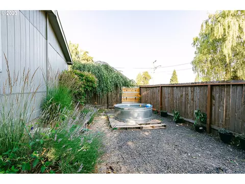 485 E 2nd St, Halsey, OR 97348 photo 34