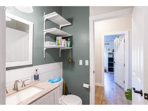 485 E 2nd St, Halsey, OR 97348 photo 15