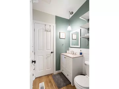 485 E 2nd St, Halsey, OR 97348 photo 16