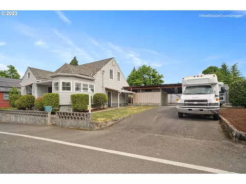 105 Morton Rd, Oregon City, OR 97045
