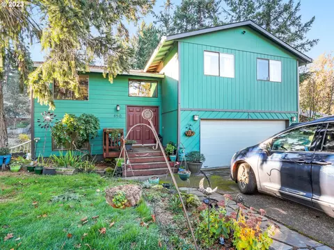 850 NE Hill Way, Estacada, OR 97023