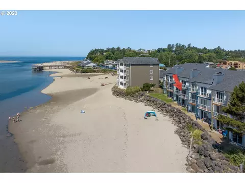 1116 SW 51st St #205, Lincoln City, OR 97367
