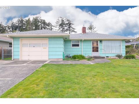 2034 Madrona St, North Bend, OR 97459