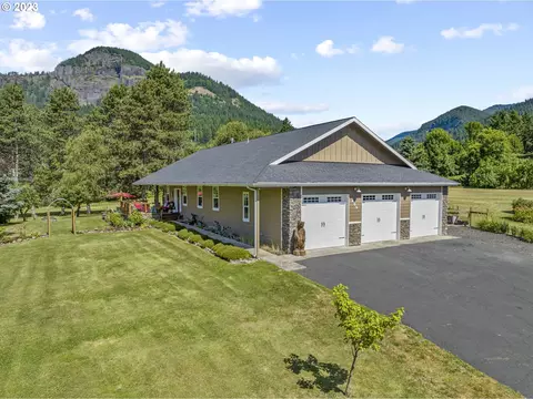 409 Columbia St, North Bonneville, WA 98639