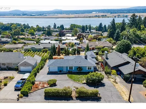 6807 Corregidor Rd, Vancouver, WA 98664