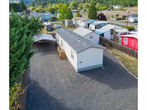 485 Spruce St, Yoncalla, OR 97499