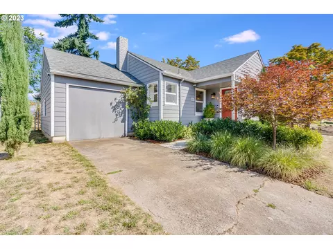 9327 SE Alder St, Portland, OR 97216
