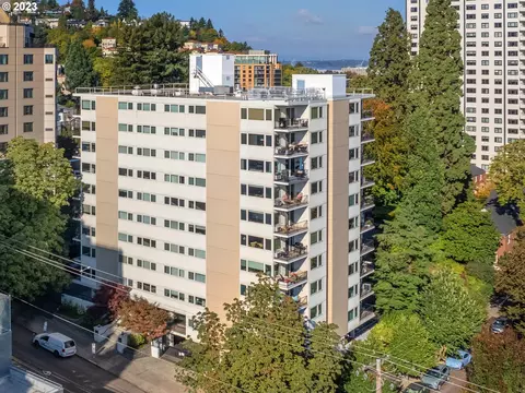2211 SW Park Pl #601, Portland, OR 97205