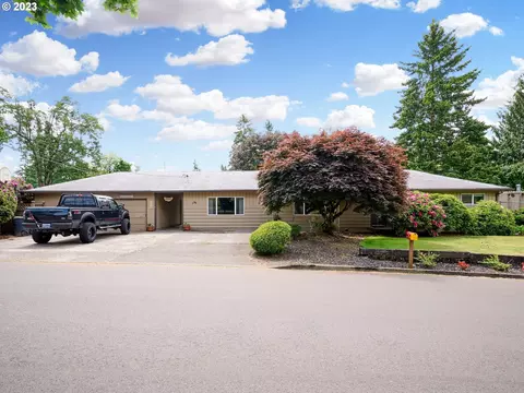 230 Vine St, Oregon City, OR 97045
