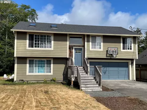 281 Spruce Ave, Gearhart, OR 97138