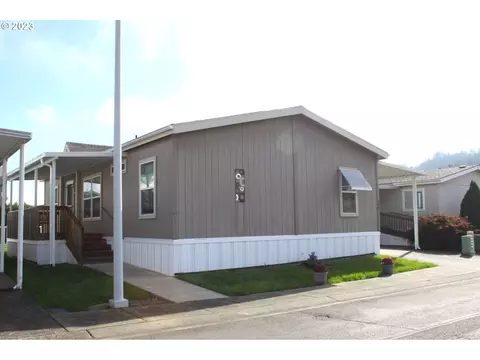 1200 E Central Ave #159, Sutherlin, OR 97479