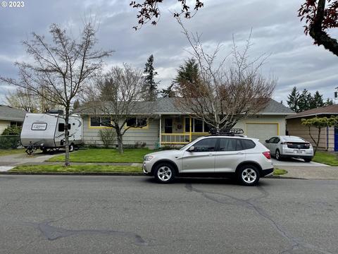 13021 SE Morrison St, Portland, OR 97233 | 6 Photos | MLS #23674558 ...