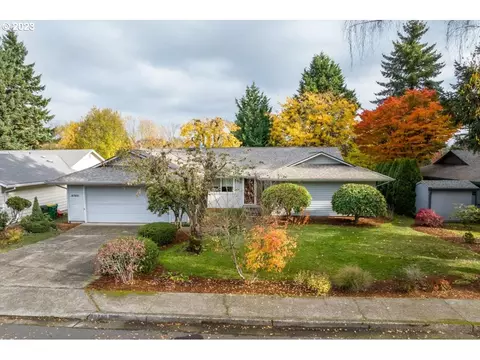 8760 SW Parkview Loop, Beaverton, OR 97008