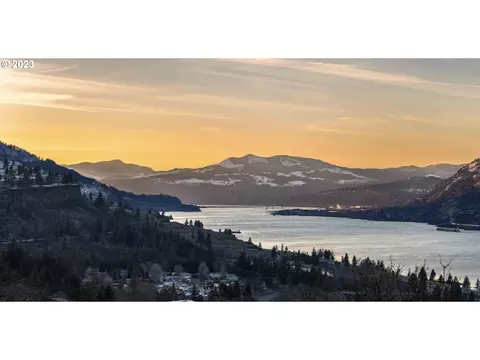 360 Maya Way, Mosier, OR 97040