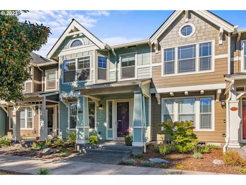 1411 SE Harney St, Portland, OR 97202
