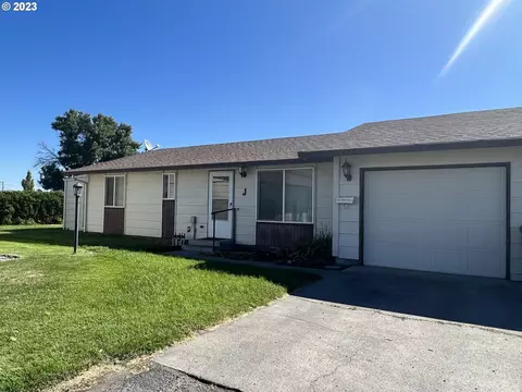655 NW 7th St #J, Hermiston, OR 97838