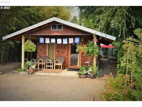 236 2nd St, Elkton, OR 97436