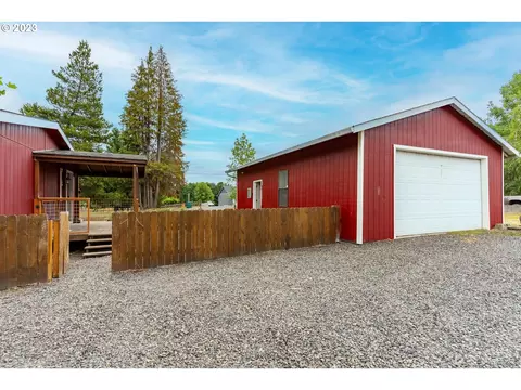 1114 Ruth Ave, Vernonia, OR 97064