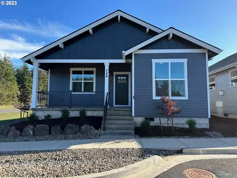 724 SE 44th St #58, South Beach, OR 97366