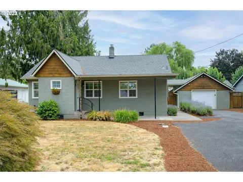 1314 N College St, Newberg, OR 97132