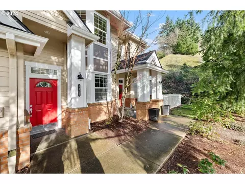 6305 Summerlinn Way, West Linn, OR 97068