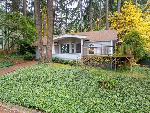1690 Cameo Dr, Eugene, OR 97405