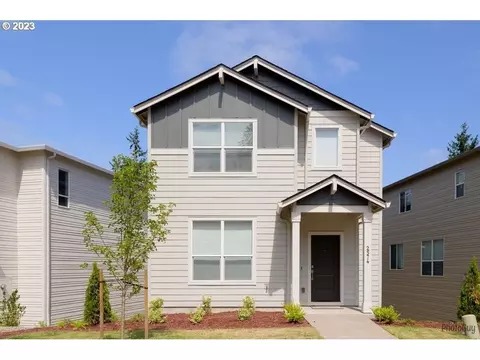 2574 Brackenfern Rd, Eugene, OR 97403