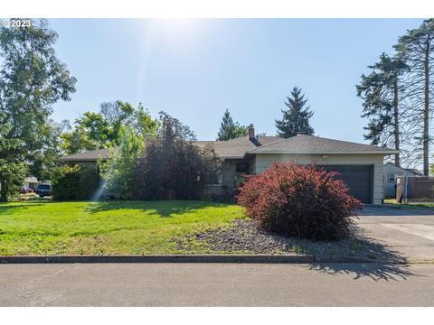 2815 Phipps Ln, Salem, OR 97305