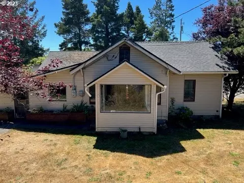 1325 12th Ave, Seaside, OR 97138